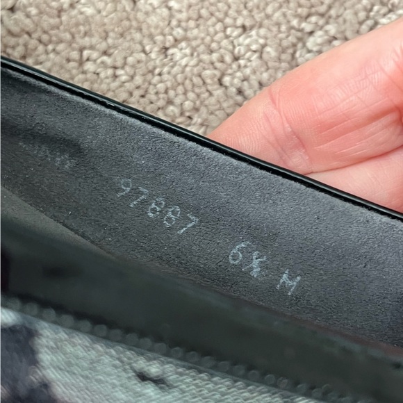 STUART WEITZMAN Patent Leather &‎ Lace Ballet Flats - Picture 10 of 10